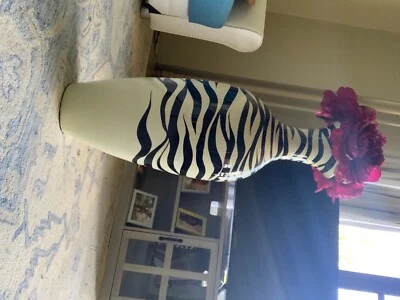  black and white abstract floor vase for flowers  - Image 1 of 2