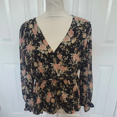 QUIZ Talla 8 (EE. UU.) Negro/Floral Estampado Cuello en V Imitación Envoltura Manga Larga Peplum Top Foto 1 de 4