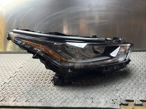 2020-2023 Toyota Highlander 1 L LE Reflector LED Headlight Passenger Right OEM R - Picture 1 of 24