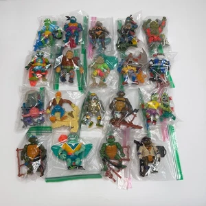 (19) Vintage Teenage Mutant Ninja Turtles Figures & Accessories 100% Complete - Picture 1 of 6