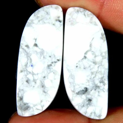 31,80 kt. 100 % natürlicher Howlith Fancy Cab Edelstein 12 x 31 x 3 mm passen... - Bild 1 von 4