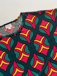 New LuLaRoe Size S Irma Tunic Shirt Pink Green Slinky Material Black Geometric - Picture 1 of 5