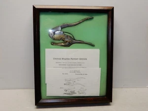 ANTIQUE FRAMED PATENTED LEYPOLDT BUTTON HOLE CUTTER - Picture 1 of 6