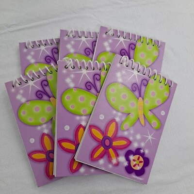 Cuadernos en espiral pequeños diseño de flores de mariposa favores de fiesta estacionarios seis unidades Foto 1 de 3