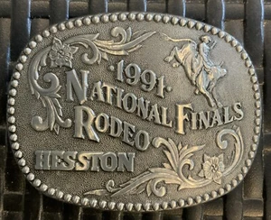 De Colección Finales Nacionales de Hesston Raro Rodeo 1991 NFR Hebilla de Cinturón Serie Limitada - Imagen 1 de 3
