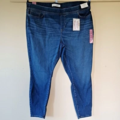 Levis Signature Jeans Sz 28M Womens Totally Shaping Pullon Skinny New Casual - Image 1 of 4