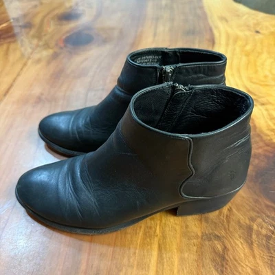 Botín Frye Carson Piping para mujer 8,5 M 8 1/2 cremallera cuero negro Foto 1 de 4