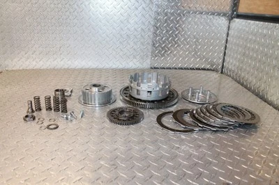 Juego de 16 discos de cesta de embrague de motor Triumph Bonneville 900 / T100 / Street Twin 900 Foto 1 de 4