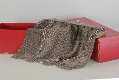 Borsetta antica in maglie di argento - Immagine 1 di 4