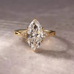 Anillo de compromiso con punta de moissanita marquesa VVS1 2,80 quilates chapado en oro amarillo de 14 quilates - Imagen 1 de 10