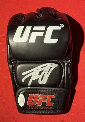 Guante de luchador autografiado por Tito Ortiz UFC MMA CERTIFICADO DE AUTENTICIDAD JSA  Foto 1 de 3