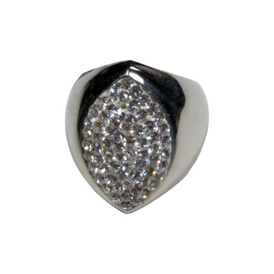 Anel feminino de aço inoxidável polido com detalhes CZ - Imagem 1 de 3