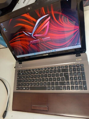 ASUS ‘Bamboo 15,6 Zoll , U53J,Core i5 ,8 GB;512 GB SSD,DVD Blu-ray - Bild 1 von 4