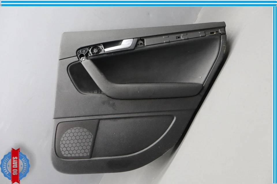 09-13 Audi A3 Preium Panel de moldura de puerta interior lado pasajero trasero derecho OEM Foto 1 de 4