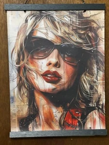 Taylor Swift Leinwand Art Deco Wandbehang mit schwarzem Holzrahmen - Bild 1 von 3