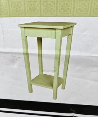 Mesa de madera de salvia Nantucket vintage planta helecho soporte nuevo de stock Foto 1 de 4