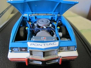 Richard Petty #43 Pontiac Grand Prix Signature Edition Franklin Mint 1:24 w/Case - Picture 1 of 6