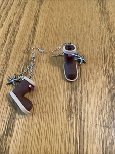 Alaska Themed Earrings - Picture 1 of 5