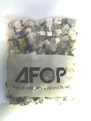 AFOP Hybrid FC-PC/SC-PC Female-Female Adapter Square Flange Lot of 100 - Image 1 of 3