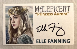 Elle Fanning SIGNED 3x5 CARD W/ Display Photograph COLOR Maleficent - Picture 1 of 4