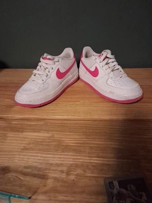 Nike Air Force One blanco/rosa 3,5 años para niños Foto 1 de 4