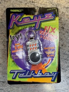 Vintage 1996 Tiger Electronis Keys - Home Alone 2 Talkboy Key Ring & Light - Picture 1 of 8