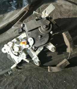 05-10 HONDA ODYSSEY DRIVER REAR LEFT SLIDING DOOR LOCK LATCH ACTUATOR - Picture 1 of 3