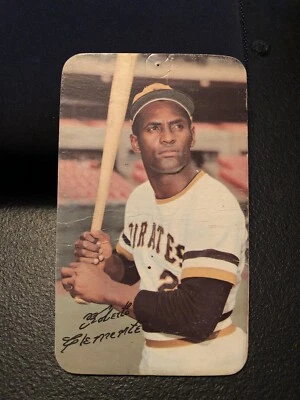 1971 Topps Super Roberto Clemente Baseball Card #37 Pittsburgh Pirates HOF - Image 1 of 2