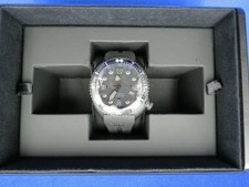 $995 ZODIAC Mens Oceanaire BLACK 200 Meter Automatic Swiss Dive Watch ZO8015 NIB