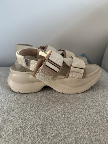 Sandali donna UGG LA Camp in tela con zeppa e plateau in sabbia misura 7 5