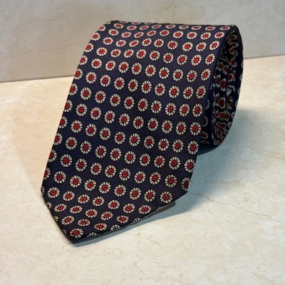 Corbata Brooks Brothers Toda Seda Círculos Rojos Azul Marino Patrón Hecha en Inglaterra Foto 1 de 4