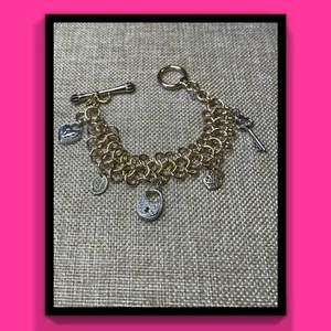 Juicy  COUTURE" CHARM BRACELET Featuring Hearts Locks Keys!  7" - Picture 1 of 7