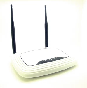 TP-Link TL-WR841N WLAN-Router (300 Mbps, 4-Ethernet-Port) - Bild 1 von 1