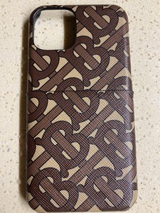burberry iphone case usado
