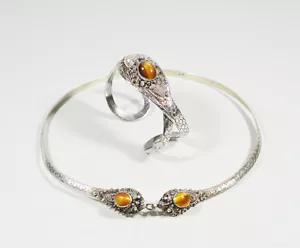 VINTAGE CHINESE EXPORT SILVER NECKLACE AND BRACELET WITH TIGER'S EYE DRAGON - Picture 1 of 9