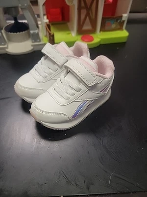 Reebok Toddler Girl Size 5 Pink And White Jogger - Image 1 of 4