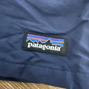 Patagonia Shorts Youth M 10 Navy Mesh Lined Drawstring Pocket Swim Trunk Hiking - Picture 1 of 9