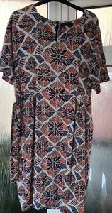 Damen M&S Collection kurzärmliges Kleid mit Gürtel Gr. 18 - Bild 1 von 8