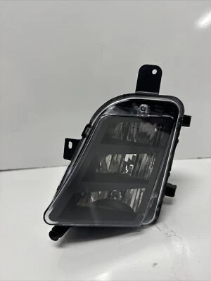 Luz antiniebla conductor izquierdo Volkswagen Golf GTI 2015 2016 2017 OEM (9353) Foto 1 de 4