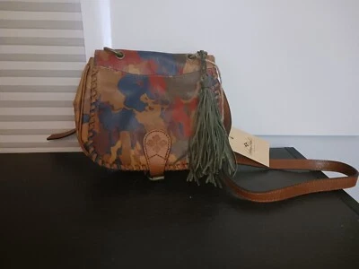Cartera Bandolera Patricia Nash Cuero Camuflaje NUEVA Foto 1 de 4