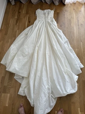 Vestido de boda marfil La Sposa talla 12 Foto 1 de 4