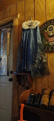 Vestido exquisito Winter Wonderland azul para niñas talla 7-8 con copos de nieve satinado interior Foto 1 de 4