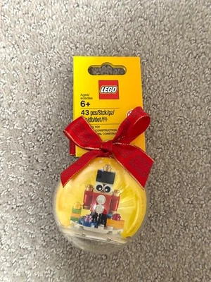 LEGO Christmas Nutcracker 2019 Toy Soldier Ornament 43pcs No. 853907 - Image 1 of 2