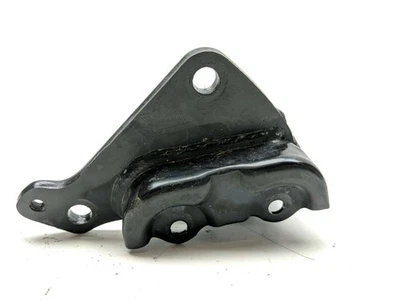 05 Suzuki VL1500 C90 Boulevard Soporte de montaje de clavija de conductor derecho Foto 1 de 4