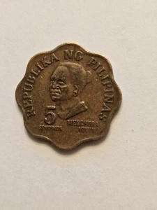 1978 PHILIPPINES 5 SENTIMOS  KM 206 SCALLOPED BRASS WORLD COIN F-VF DETAILS  - Picture 1 of 2