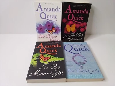 4 x Amanda Quick Romance Bundle Large paperback. Titles in Photos and below VGC - image 1 of 4