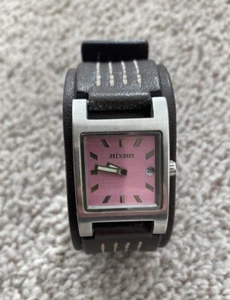LADIES NIXON DATE WATCH SMOKIN HOT THE TRIXIE PINK DIAL & LEATHER STRAP - Picture 1 of 7