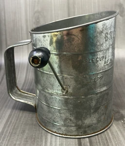 Vintage Bromwells 3 Cup Measuring Hand Crank Flour Sifter with Black Wooden Knob - Picture 1 of 9