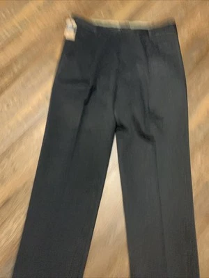 NUEVO Pantalones Dockers No Iron Caqui Calce Clásico D3 Plisados Gris Oscuro 36x30 Foto 1 de 4