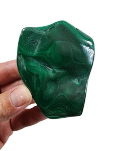 Muestra pulida de malaquita del Congo 158,3 gramos. - Imagen 1 de 3